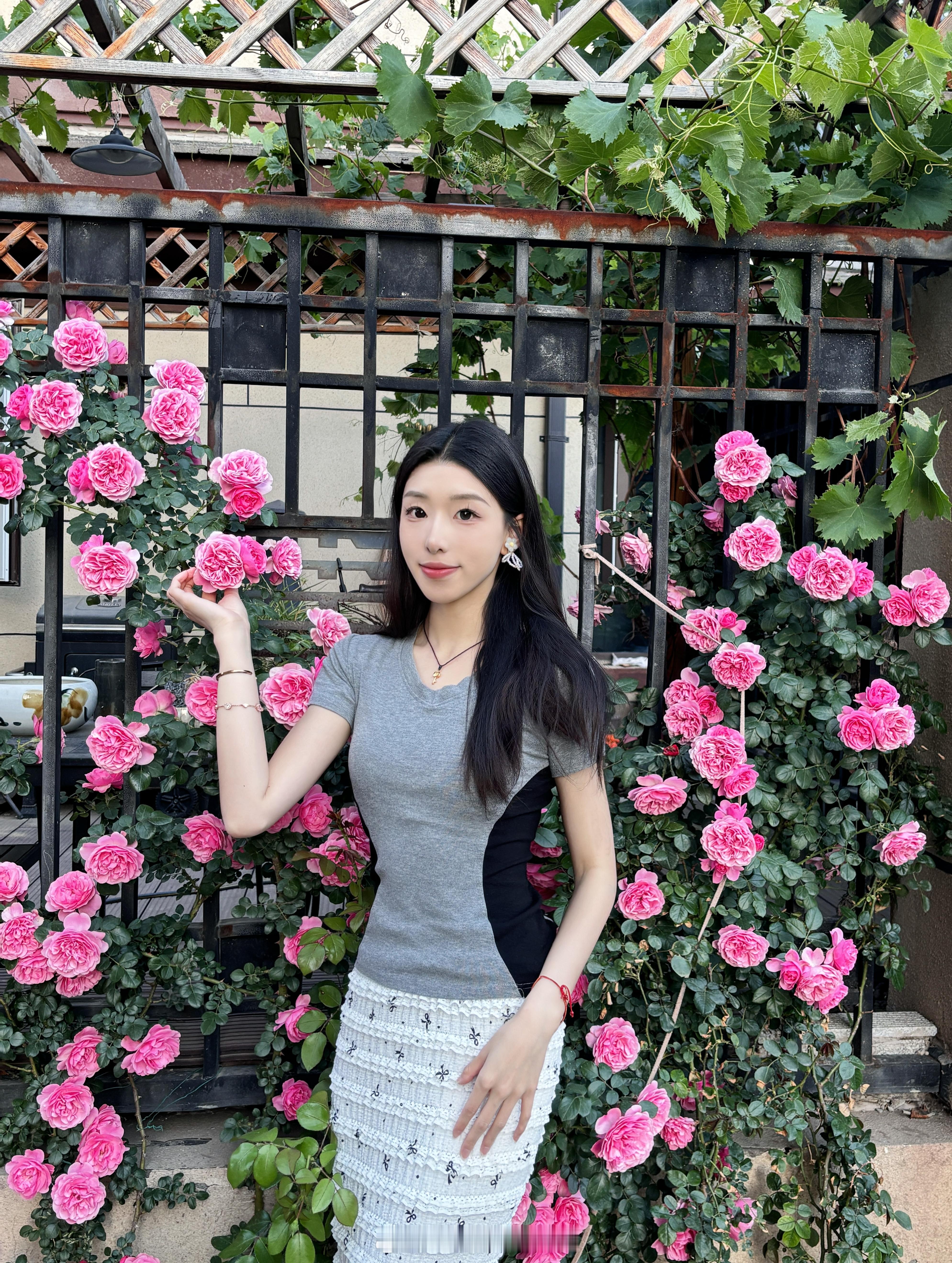和春天小尾巴合个照💗💗Mia日记 ​​​