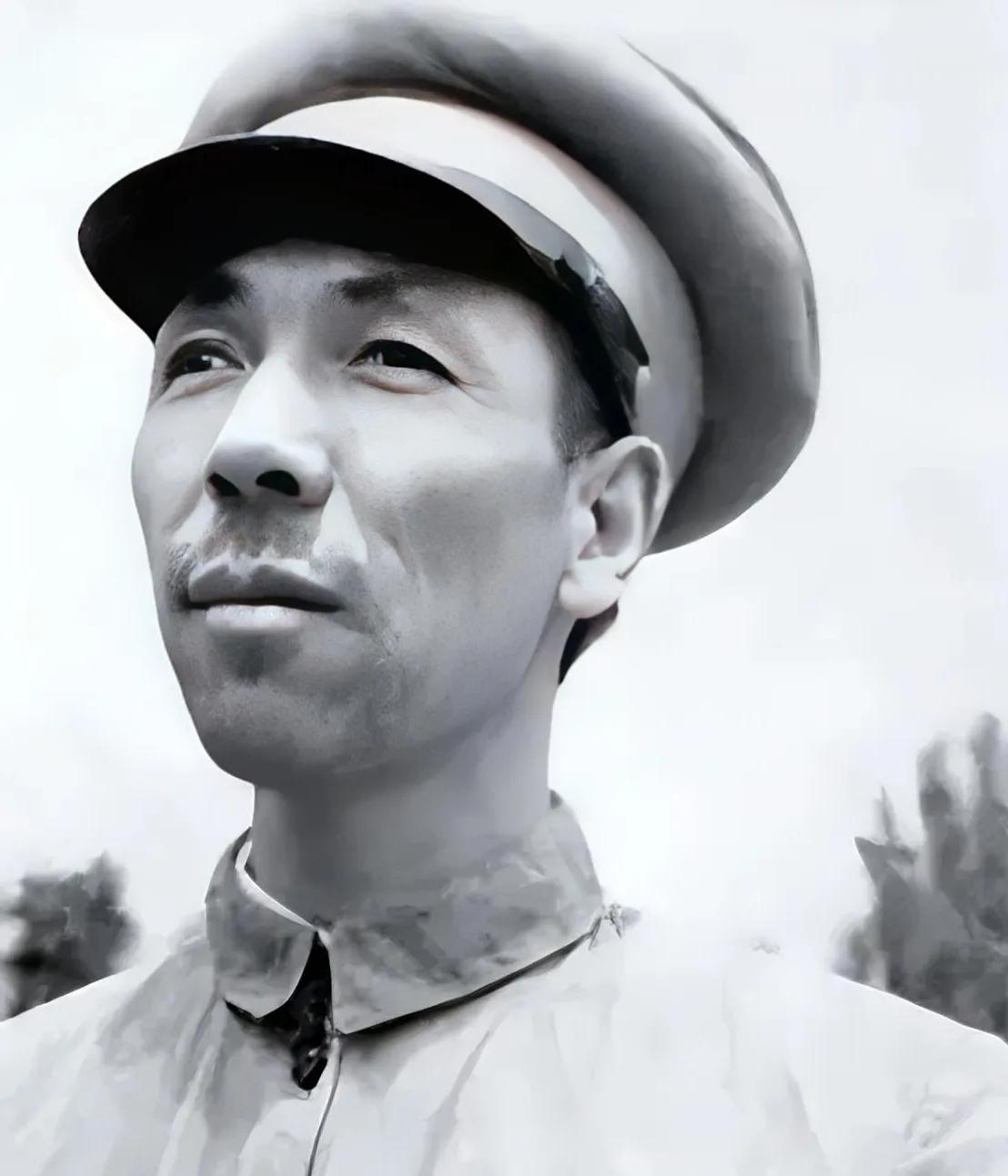 王世泰，曾任甘肃省军区司令员，是陕甘红军和革命根据地主要创建者之一 。

192