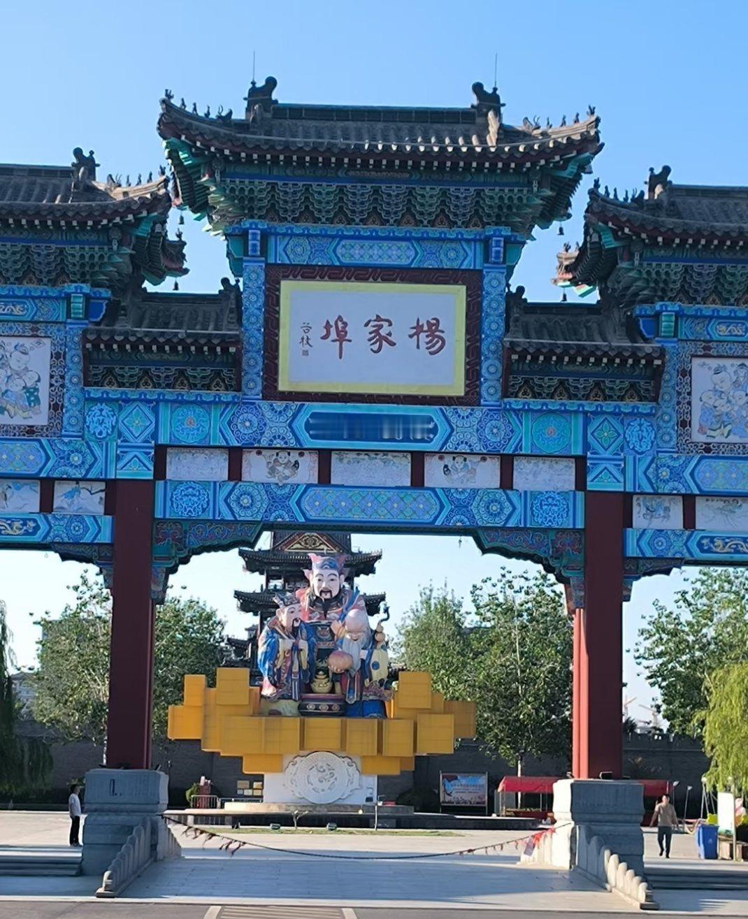不能错过的潍坊旅游胜地 潍坊临朐沂山，一个让人流连忘返的5A景区。云海日出，云雾
