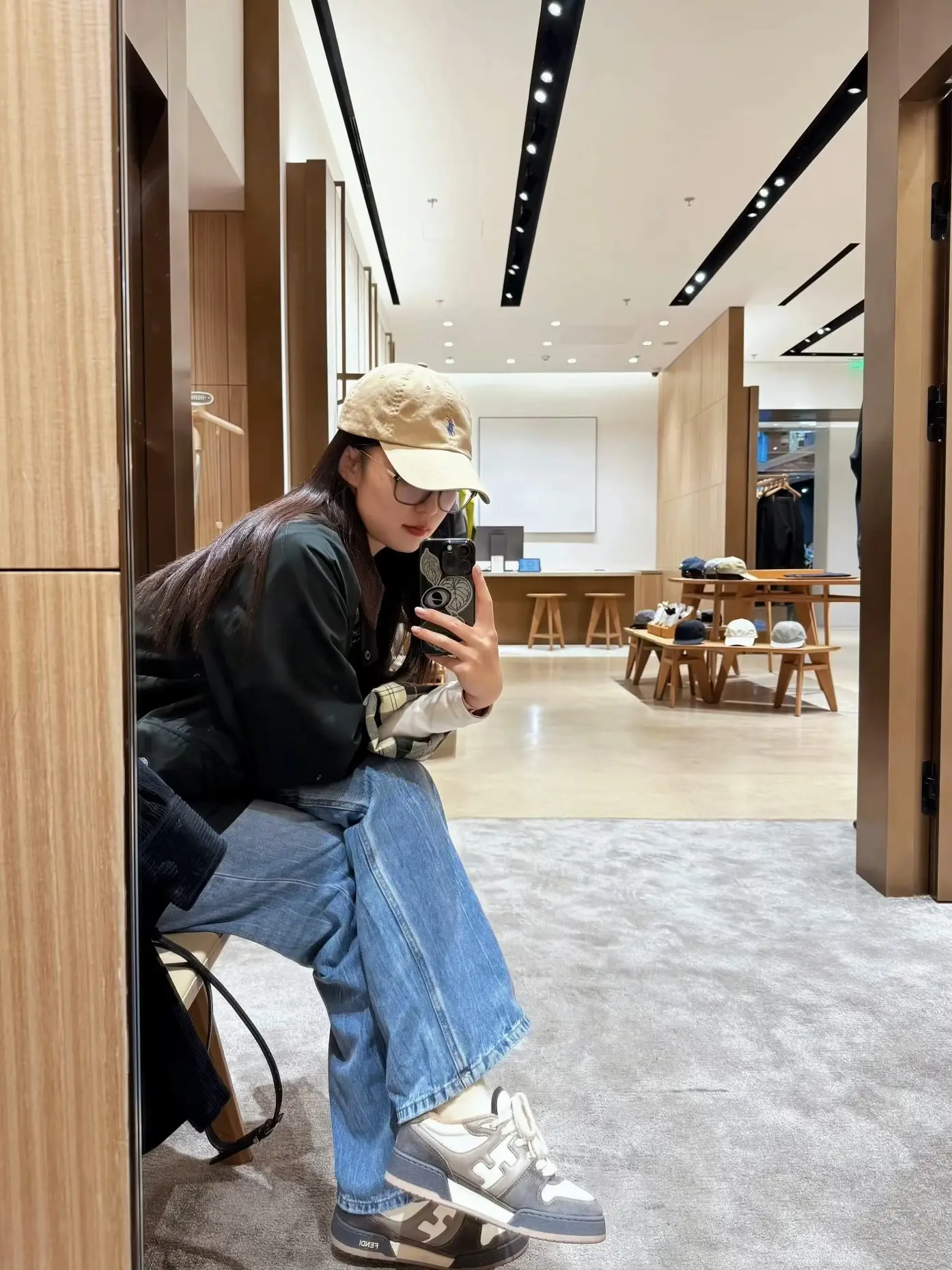 世界上哪有那么多将心比心 太过考虑别人的感受 就注定自己不好受.