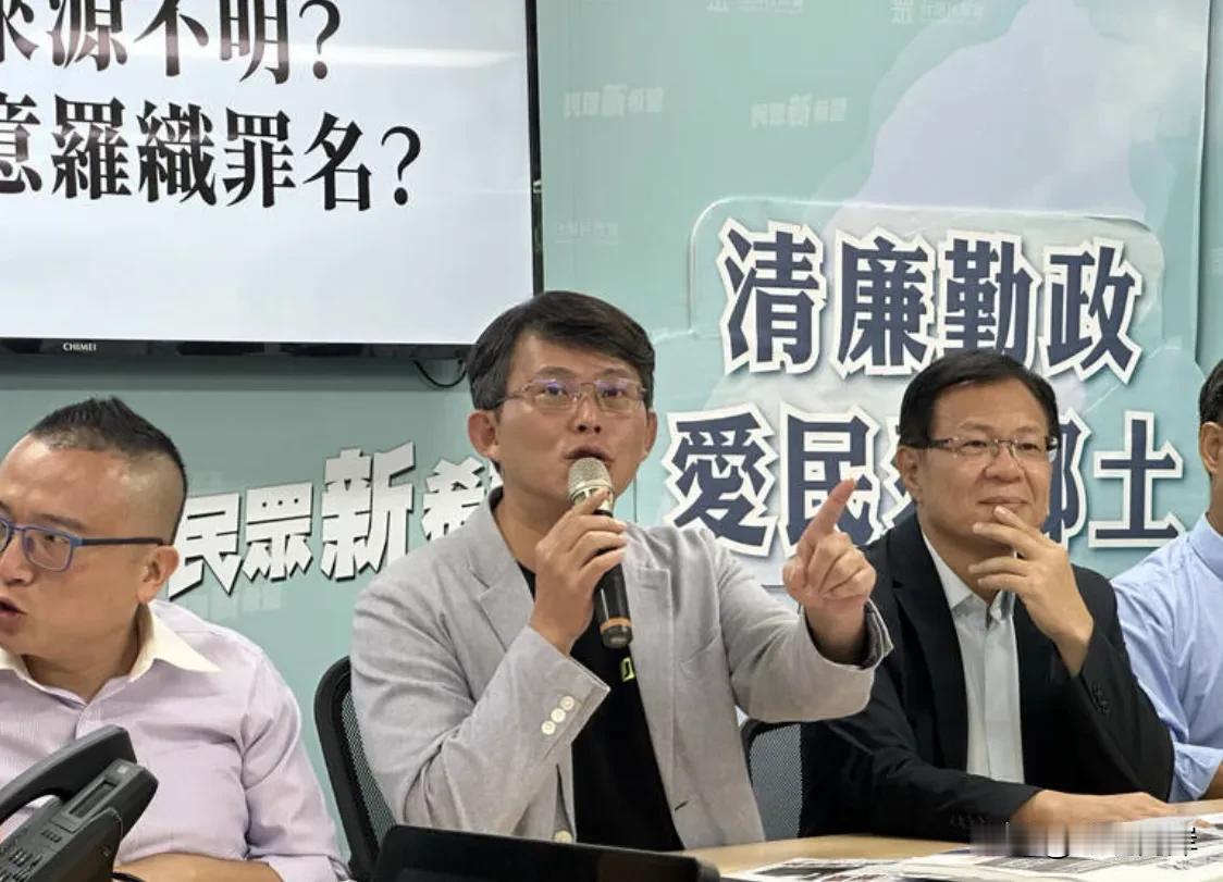 针对柯文哲被台北地检署声押禁见一事，民众党中央紧急应变小组共同召集人黄国昌开记者