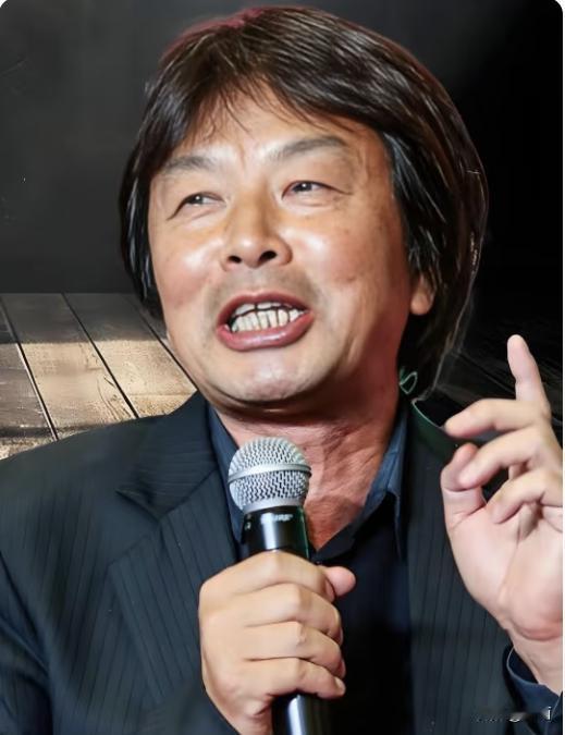 刘震云这话，简直戳中了太多男人的“软肋骨”！

说真的，见大人物就腿软、遇美女就