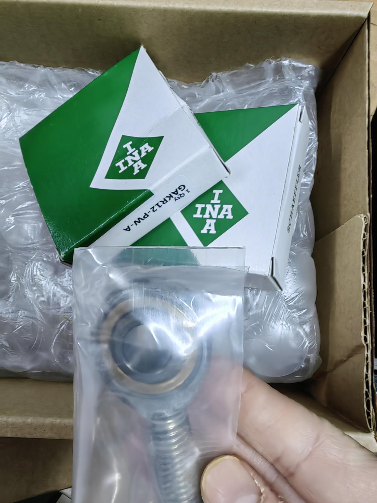 今天是高兴的一天，客户被我的专业性感动，派业务来我们公司考察，感谢给予机会。我也