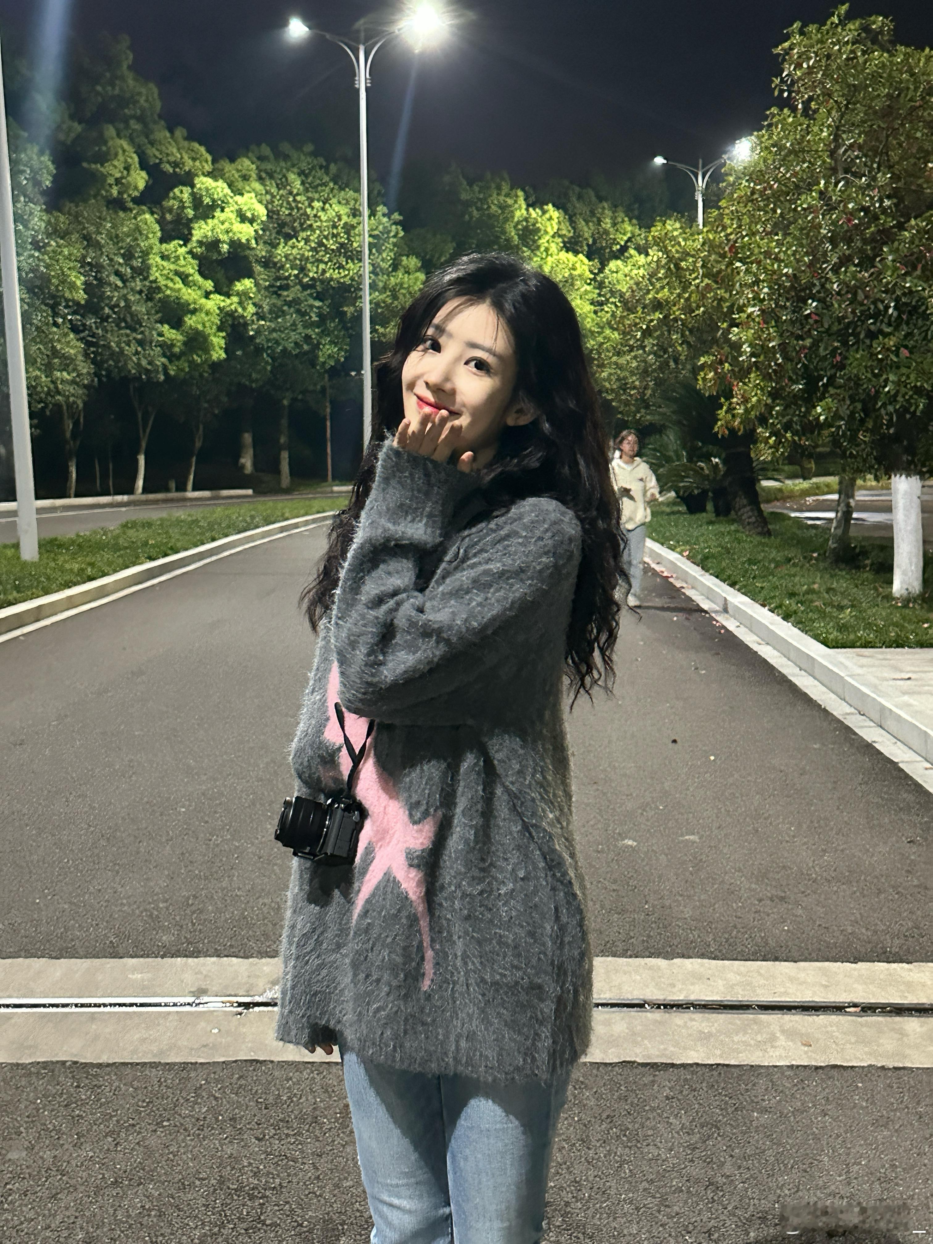 又掉落几张去年的限定楚楚🤫余生有涯 ​​​