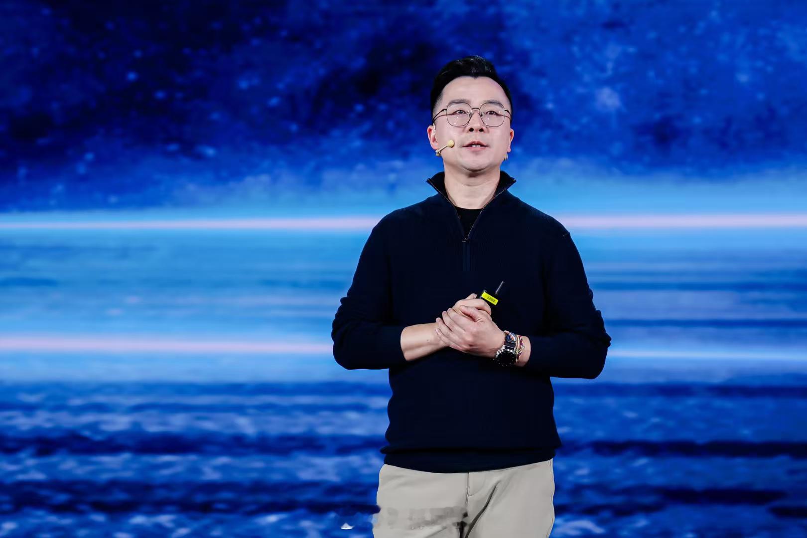 奇瑞这波真的不是“突然会AI了”。在 2026奇瑞汽车AI之夜 上，奇瑞把一件事