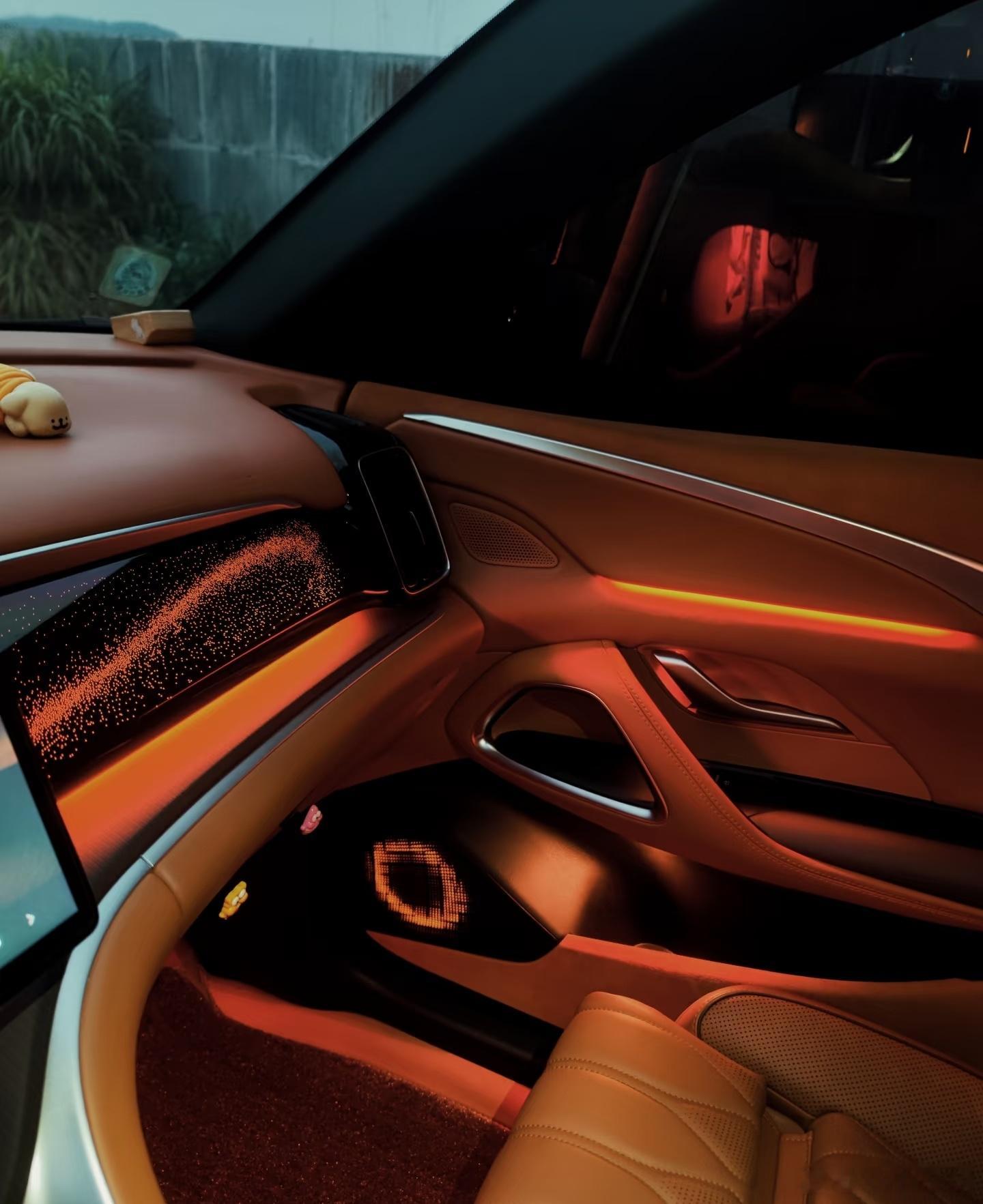 大年初四 猜猜什么车…… 