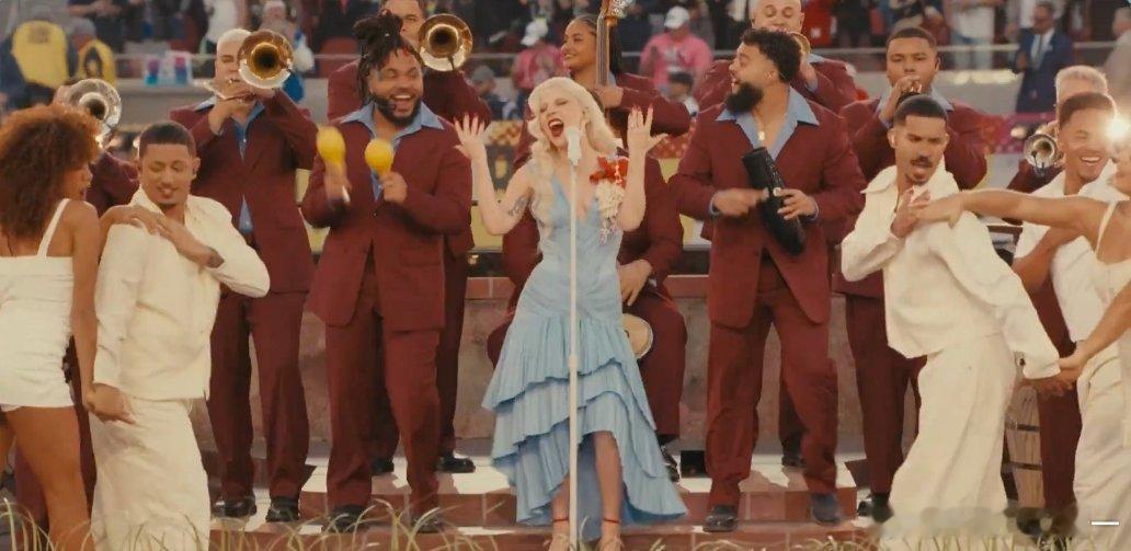 超级碗第60届超级碗：海鹰29-13爱国者，Lady Gaga中场秀献唱北京时间