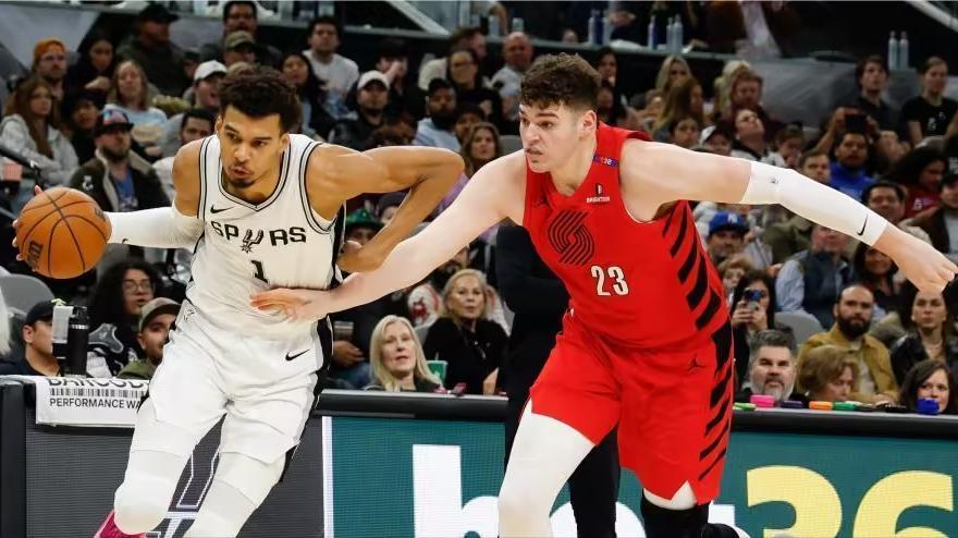 NBA季后赛焦点战：马刺vs开拓者，文班亚马首秀引期待

NBA官网预测马刺4-