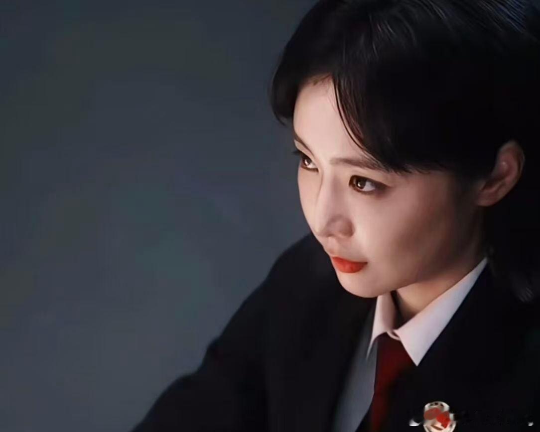 高叶从小学开始看世界杯高叶看世界杯长大的从小学蹲在电视前看世界杯，到现在成德国队
