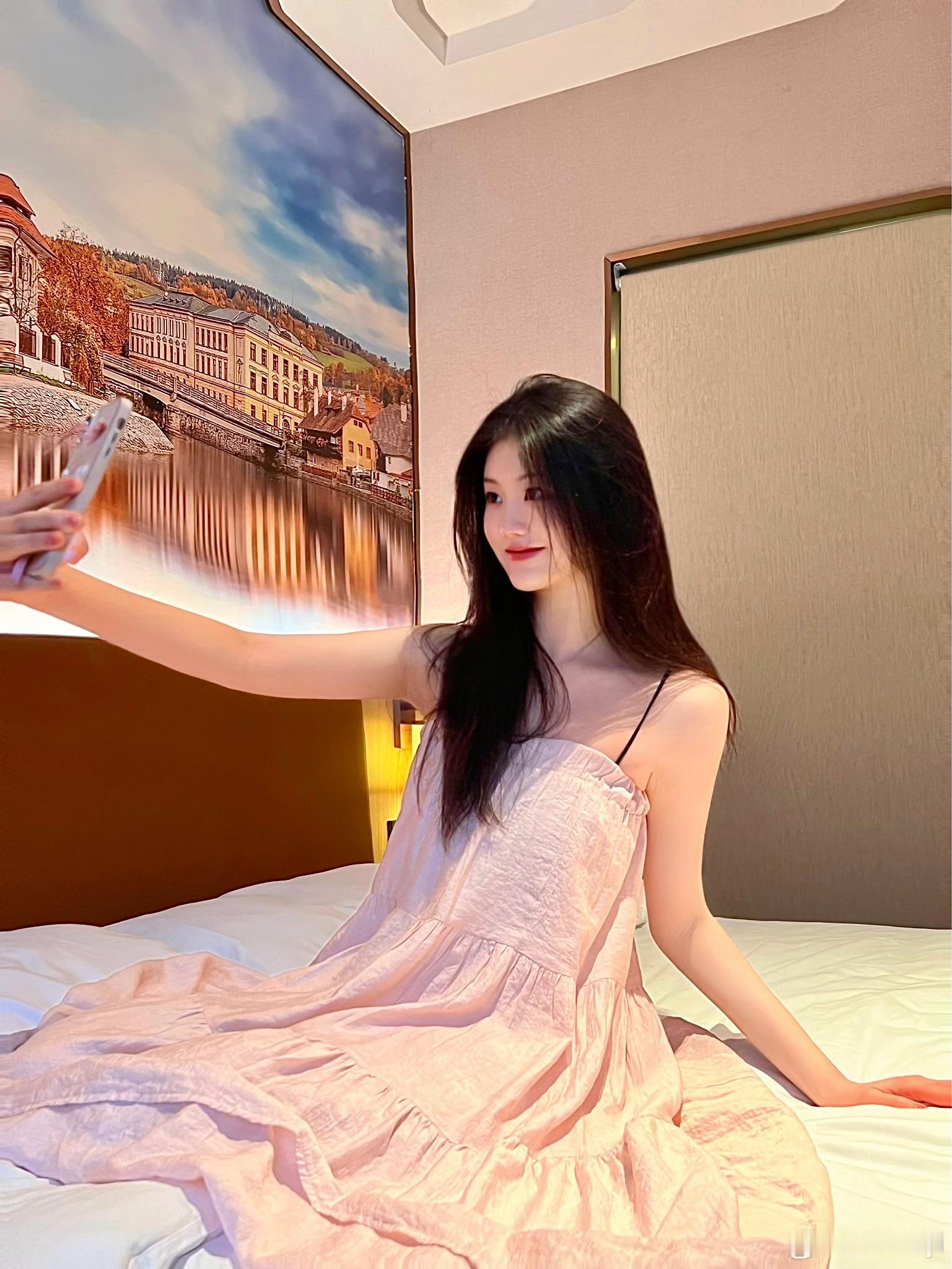 嗯嗯特别文静的一女孩子^_^ ​​​