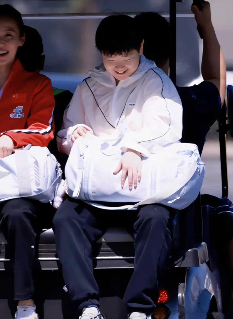 咪坐车孙颖莎