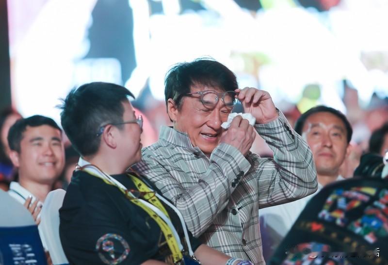 成龙一句话，直接让全网泪崩！19年后再喊“玉漱公主”

金喜善晒奥运合影引回忆杀