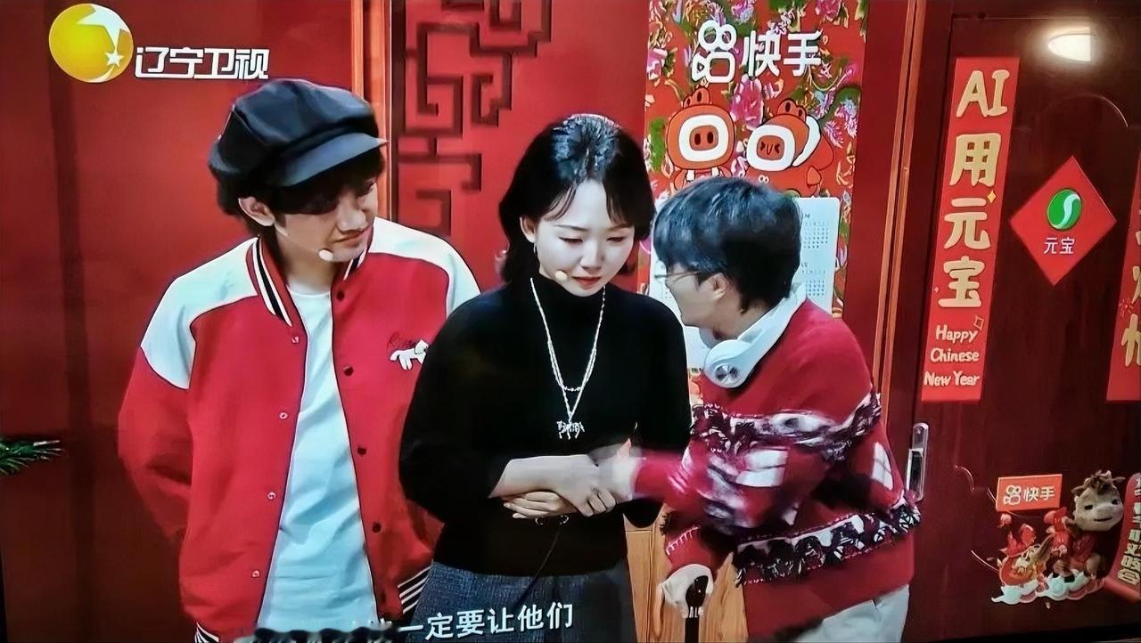 我去！辣目洋子怎么瘦成这样了！
 
以前是肉肉可爱挂，现在直接瘦出锁骨和小蛮腰，