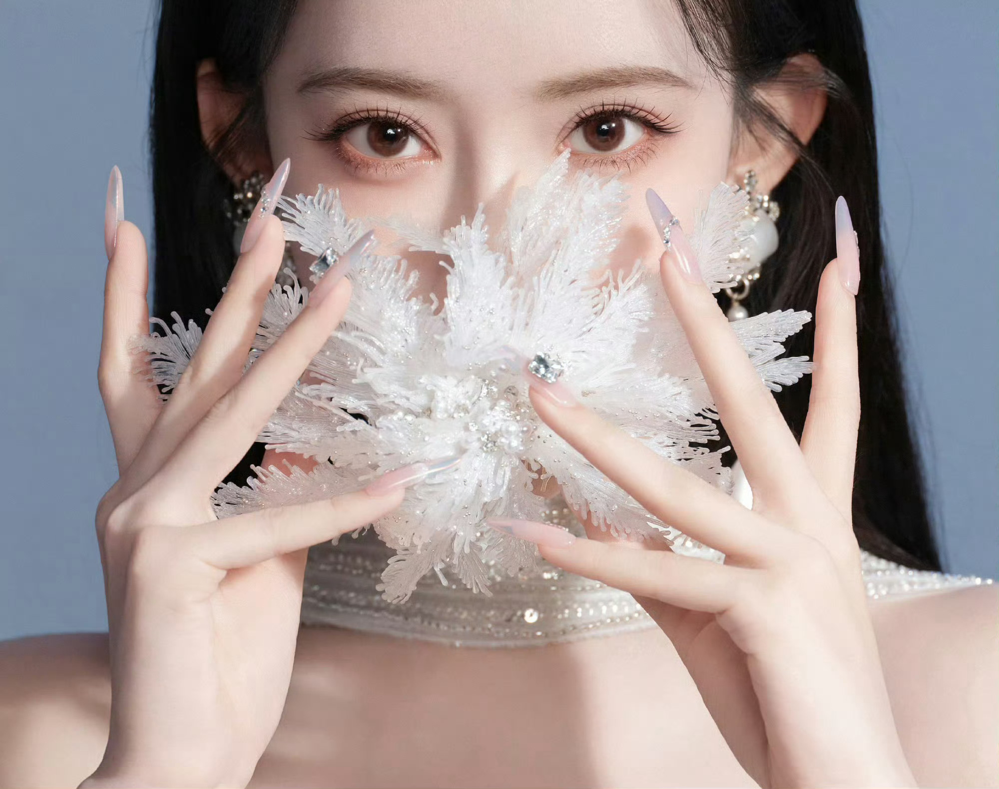 孟子义一天宣了三部剧终于等到孟子义回归现代偶像剧！鹅厂片单官宣《爱在无尽夏》，时