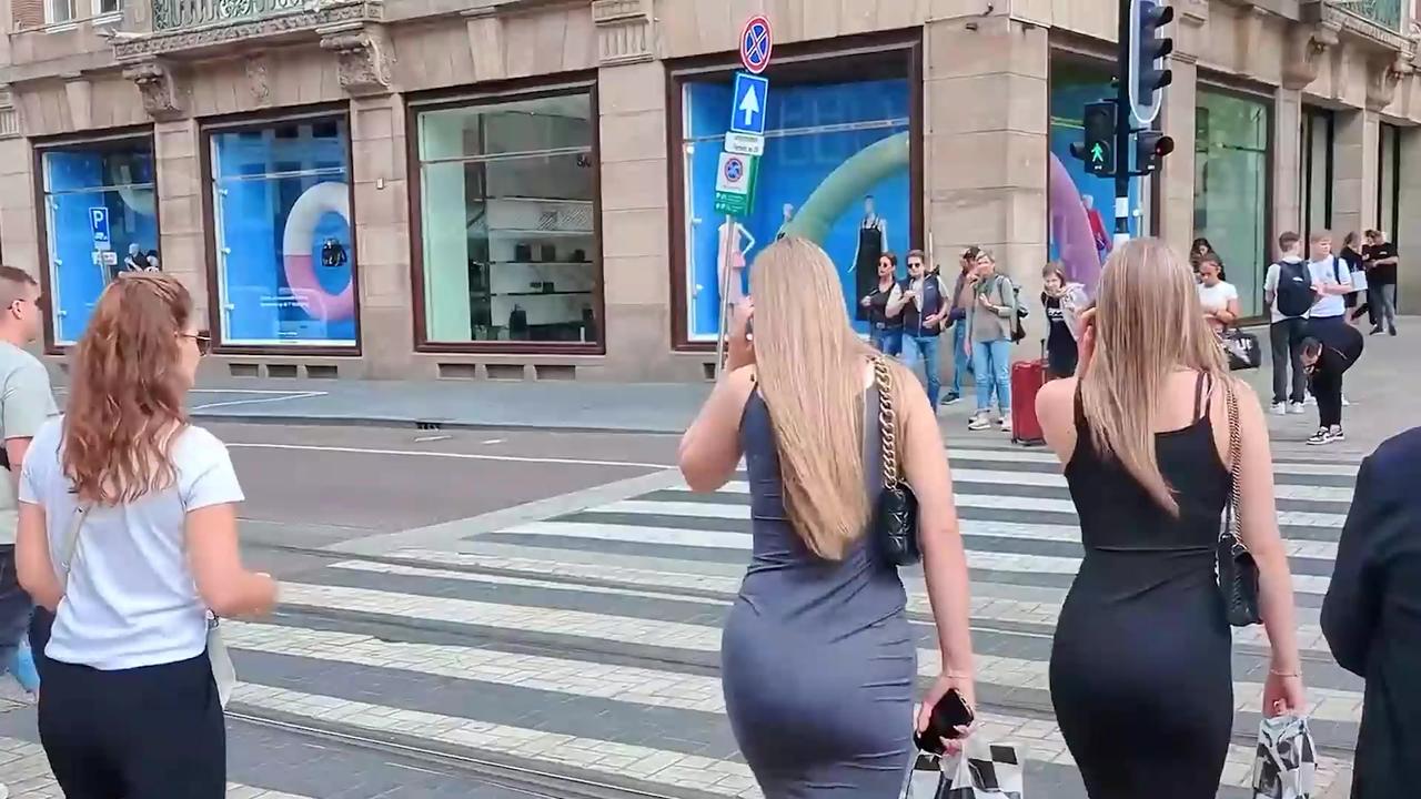 荷兰大臣称没想到中方叫停芯片出口，网友：早知今日何必当初
 
12月4日，荷兰经