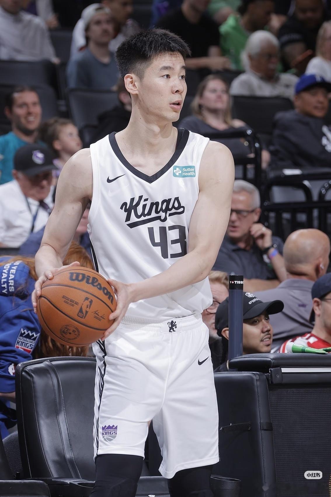 CBA 郭昊文和同曦达成3年顶薪续约合同。 