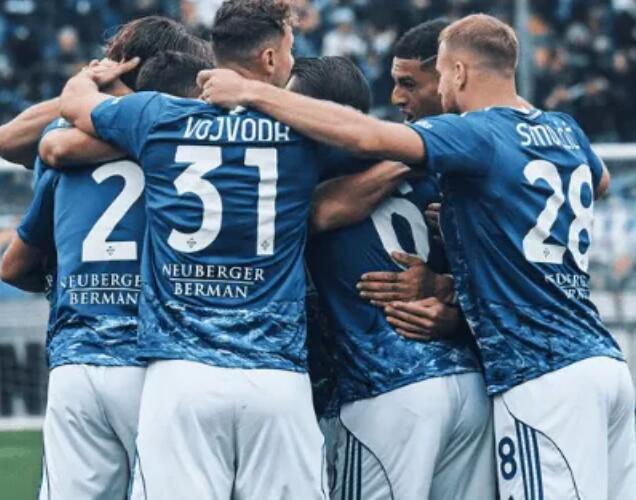 此前结束的本轮意甲，科莫主场2-0战胜尤文。据Squawka统计，这是科莫73年