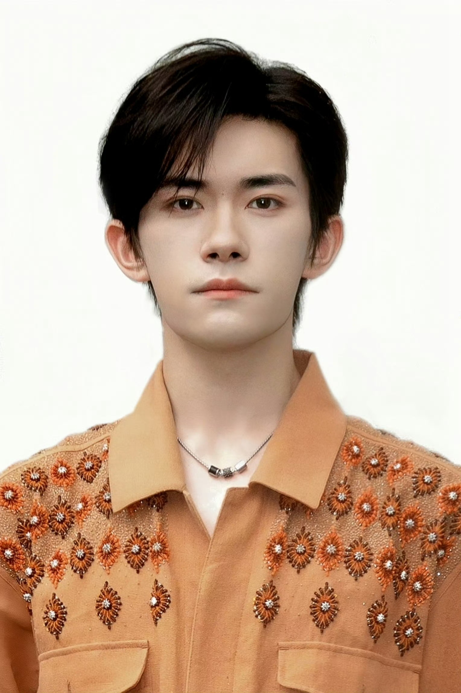 华为pura90系列全球代言人易烊千玺 💓易烊千玺电影蛮荒禁地 💓你追世界，