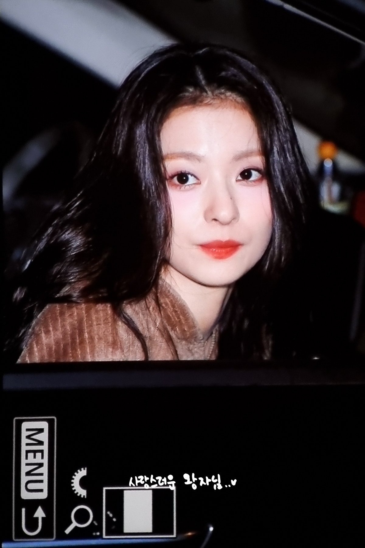 #李娜炅[超话]#🐣#蜜桃笑颜李娜炅# [图片]240314 INSPIRE开