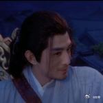 张晓晨楚元缜你不高低肩谁高低肩  张晓晨塑造的楚元缜十年如一日，剑匣在背，高低肩