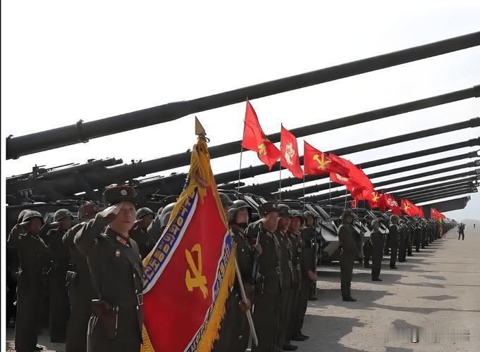 乌克兰总统泽连斯基称收到最新情报，普京正在向朝鲜借兵，并且数量还比较大。
 
这