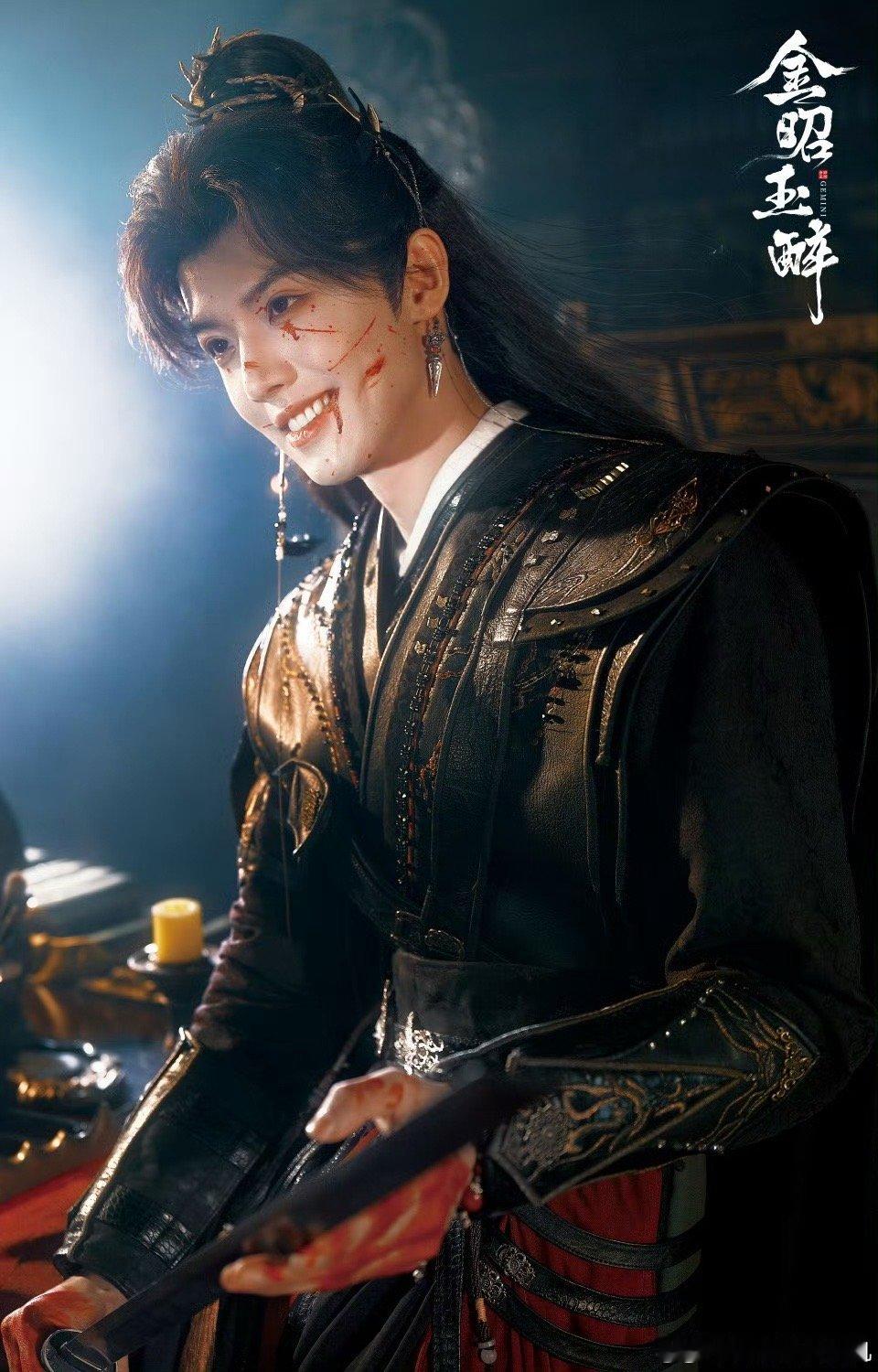 周峻纬夏弃疾双强出神图周峻纬夏弃疾两人简直是强强联合啊！合作大片又霸气又帅气，疯