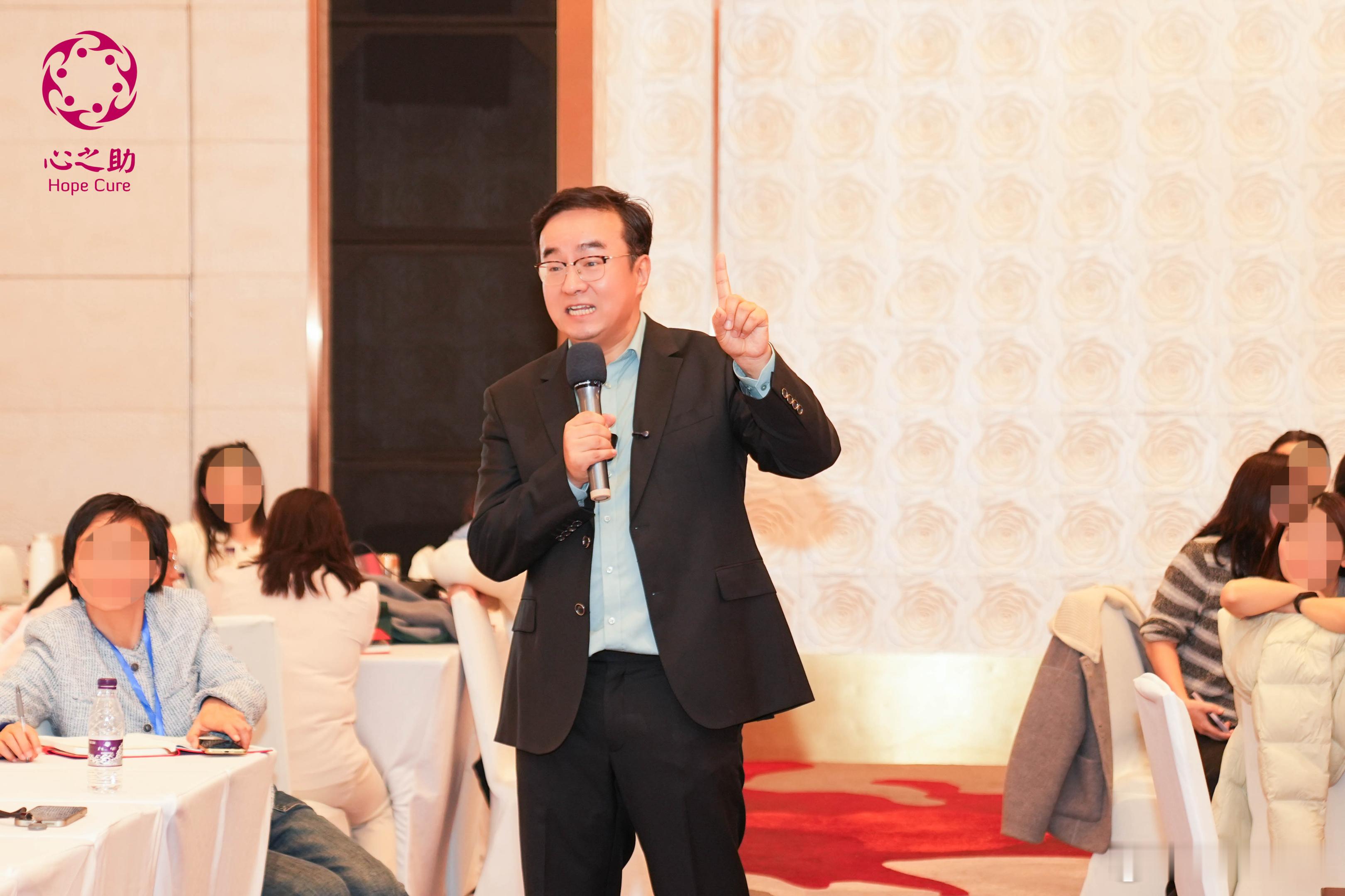 产后一年，为什么成了老公不忠高发期自己熬过十月怀胎、闯过分娩难关，产后一年没日没