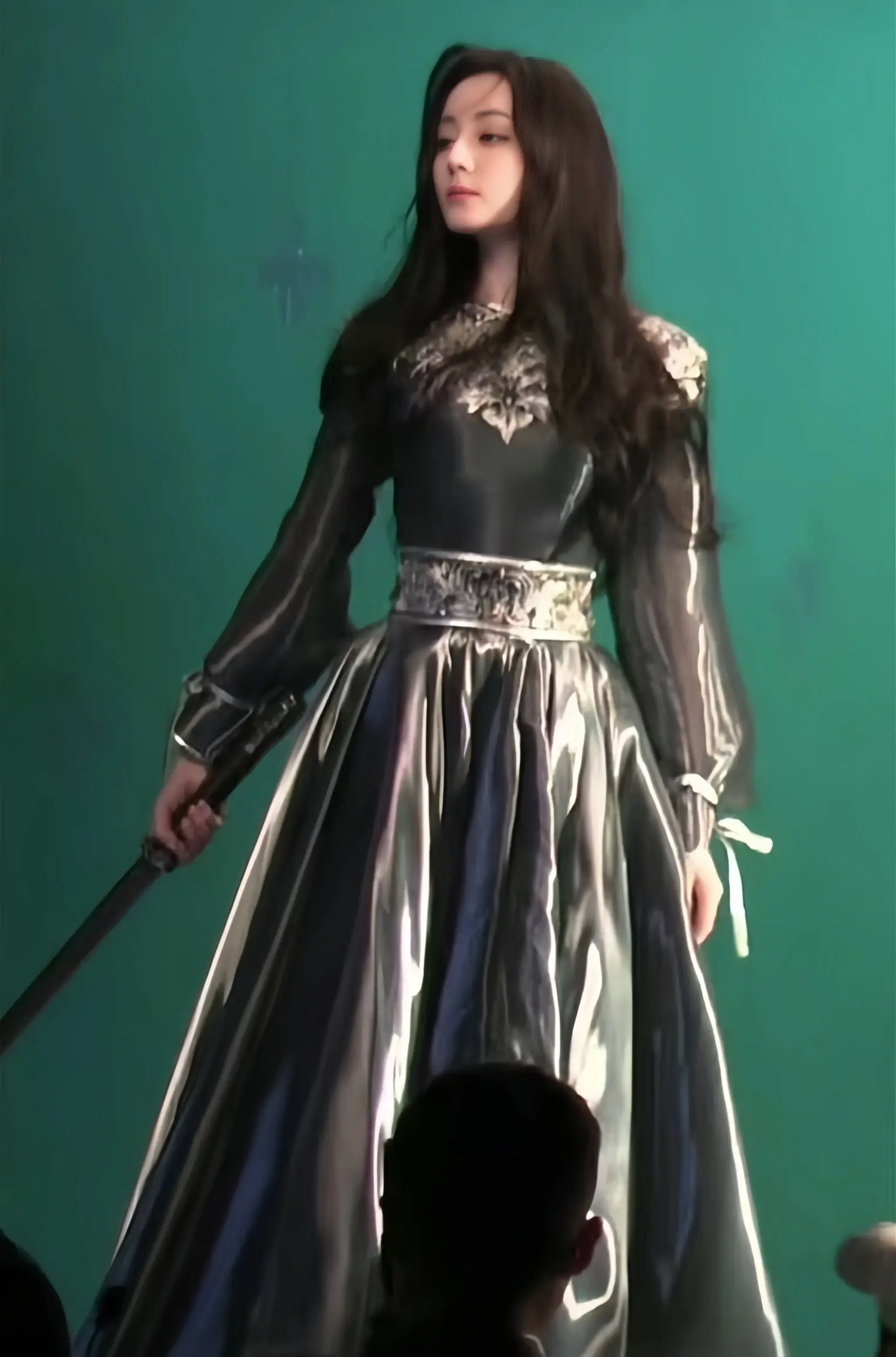 是冠珠新物料！！冠珠全球代言人演绎郭培2套高定礼服