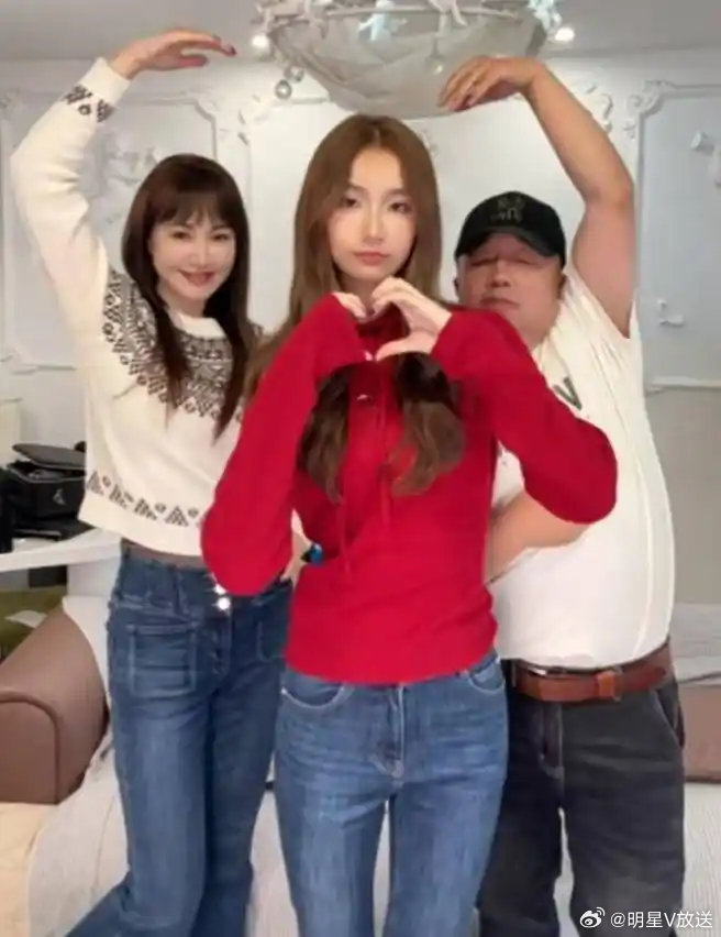 杨雪老公考中戏40分钟交卷 真・学霸家属！赵海不仅是拿过金像奖、金鹰奖的顶级美术