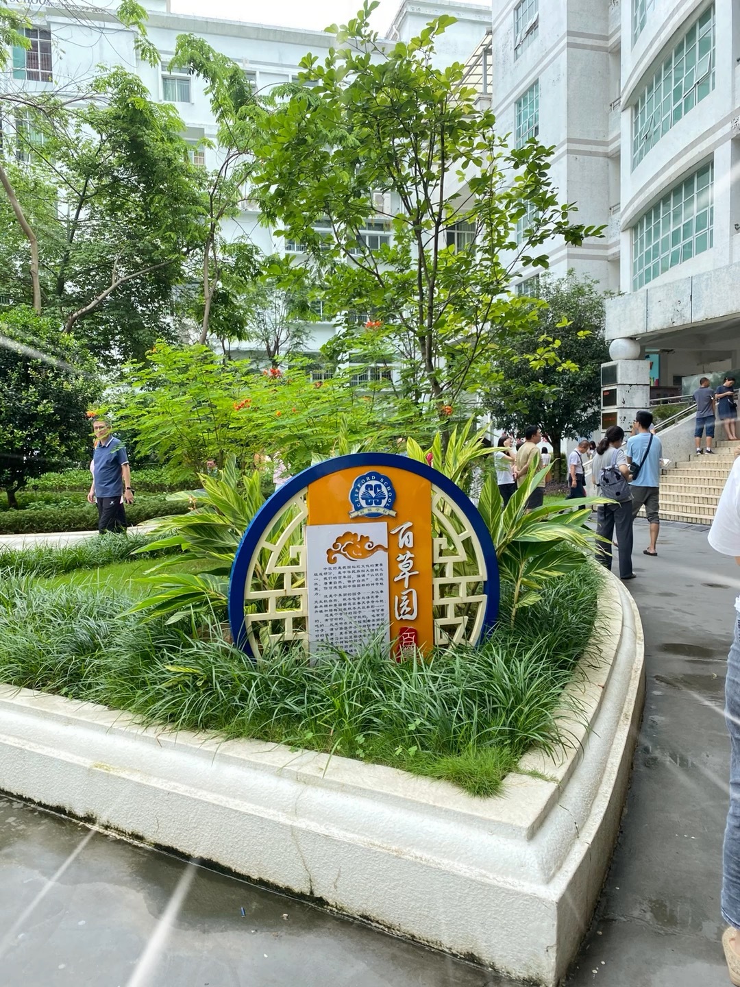 #高考英语#按理说高考英语是拿分抢分的科目，对于女生来说，物理、数学往往是比较难