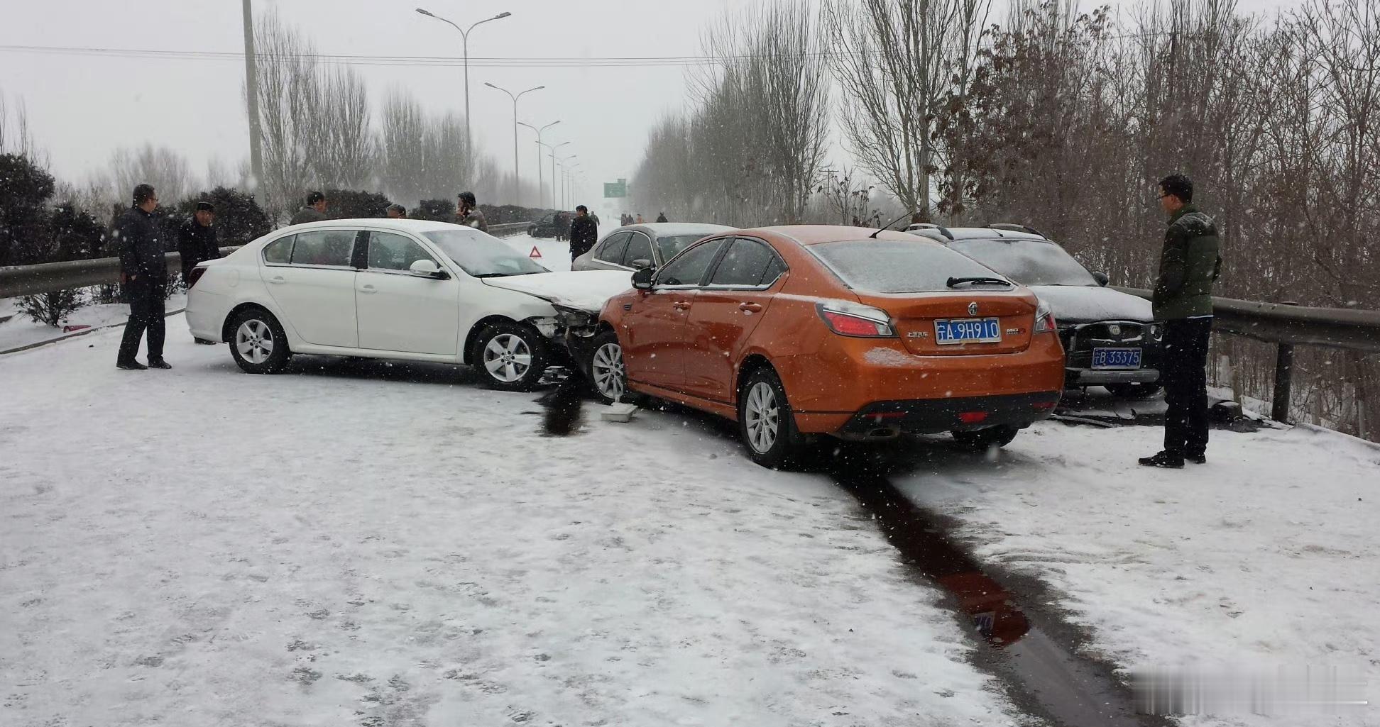 北京现在有没有下雪先放一边，再偏北方地区的同学如果遭遇大雪连下不停的情况，以前你
