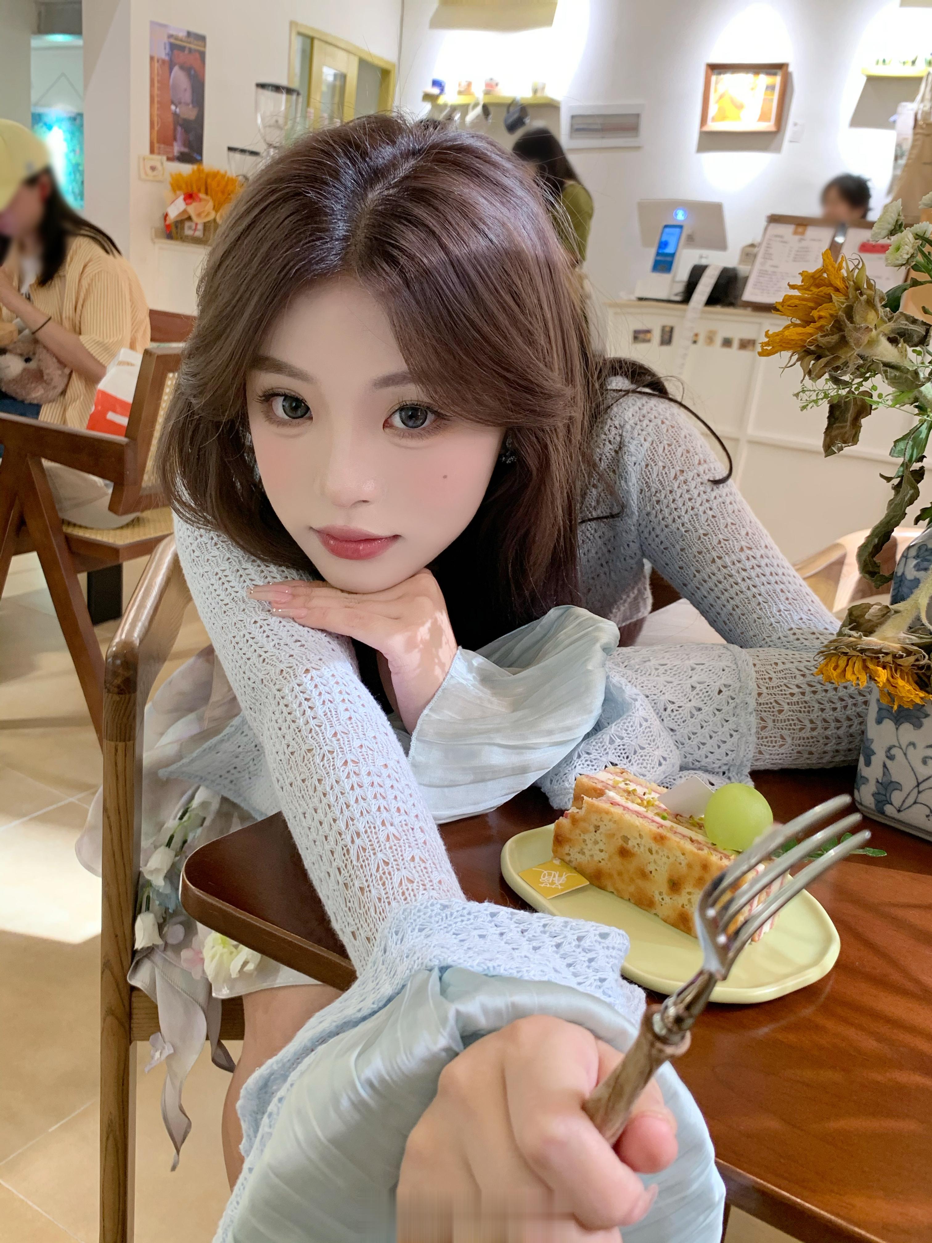 午后🧊 ​​​