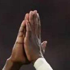 北京时间4月17日，根据西班牙记者豪尔赫-皮孔的报道，虽然皇家马德里想要续约维尼