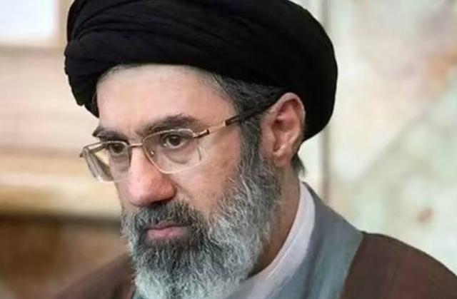 伊朗宣布，伊朗最高领袖还活着，但是，不能录制任何影像，也不能录制声音！因为美国和