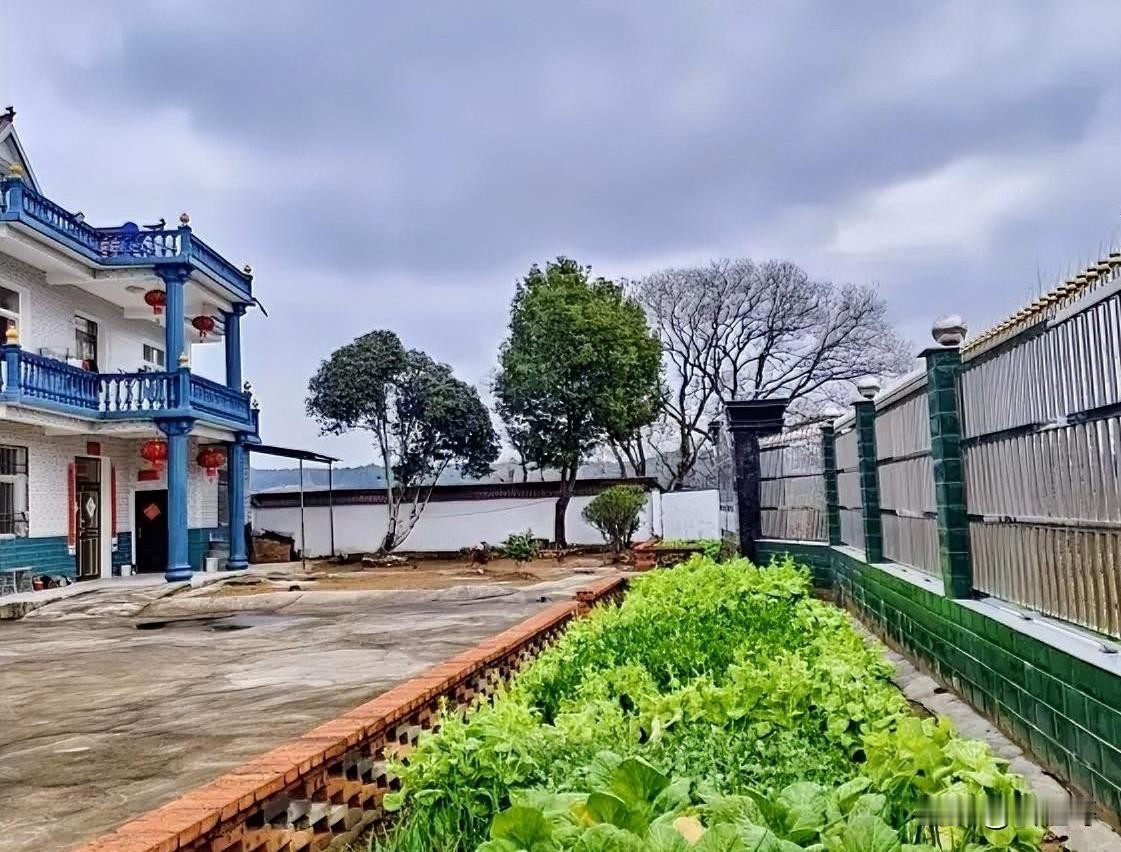 乡村主理人与合伙人的区别在哪？简单来说，两者最核心的区别是：乡村主理人是靠手艺和