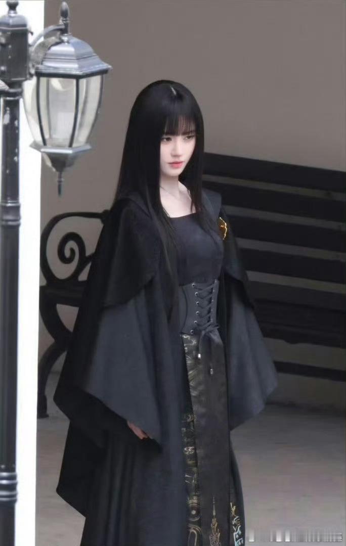 鞠婧祎万花世界魔尊重生副本 啊啊啊拍到 听到魔尊重生了 世界！鞠婧祎这个魔尊造型