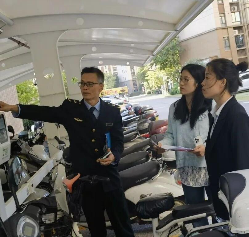 《事关电动车充电收费！鹿寨开展专项检查→》 ​​​