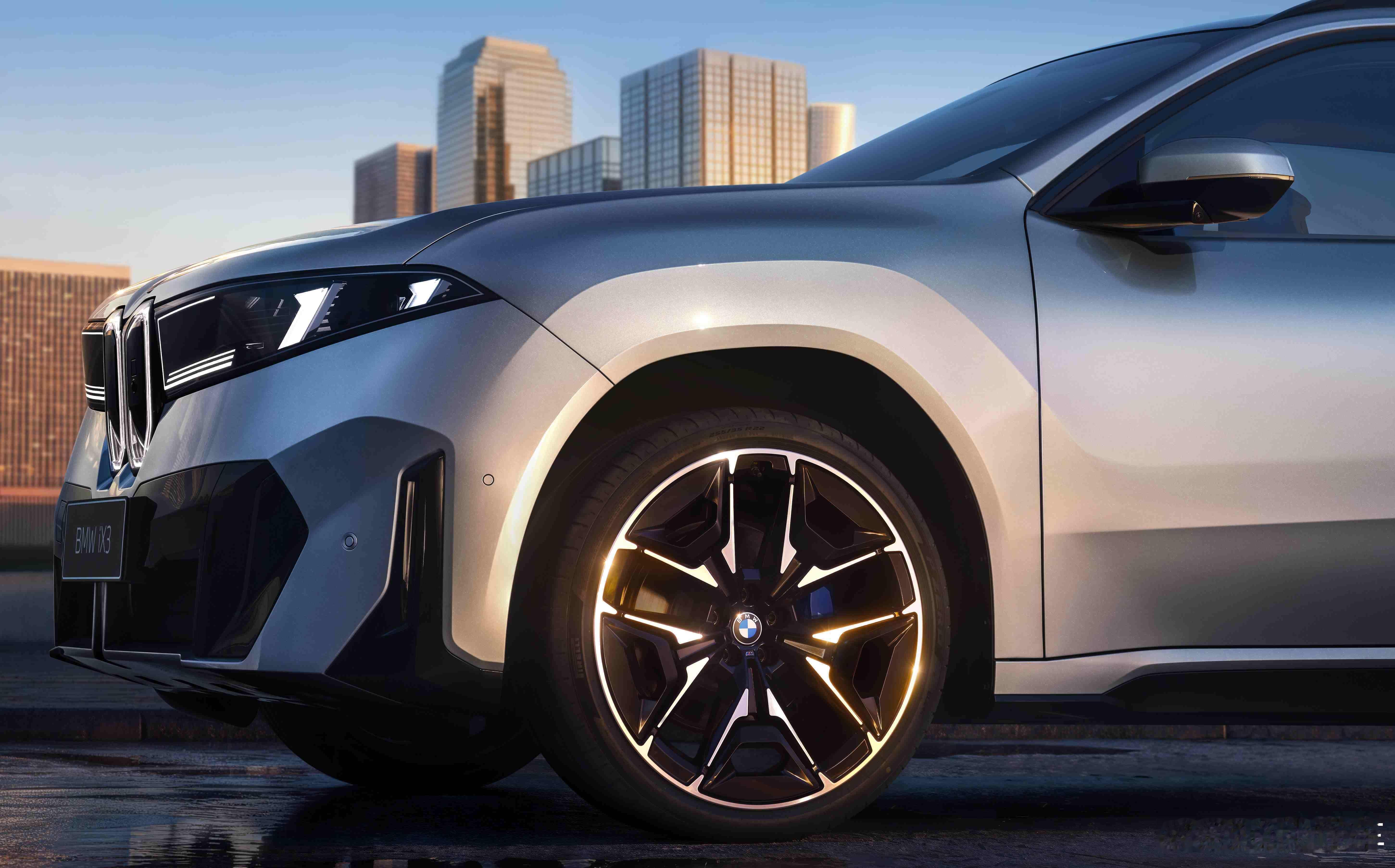 看得见的豪华，摸得到的可持续新世代BMW iX3长轴距版诠释“可持续的豪华”真正