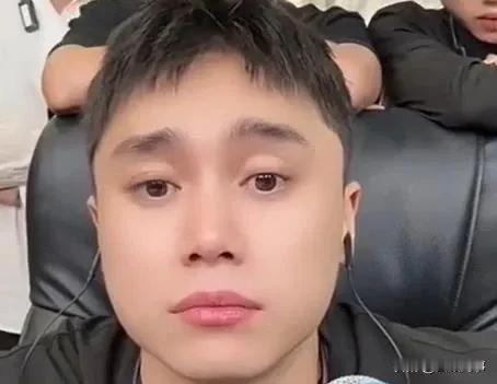 刘二狗给三个徒弟下任务，每个人一年完成1.2个亿带货！

          刘