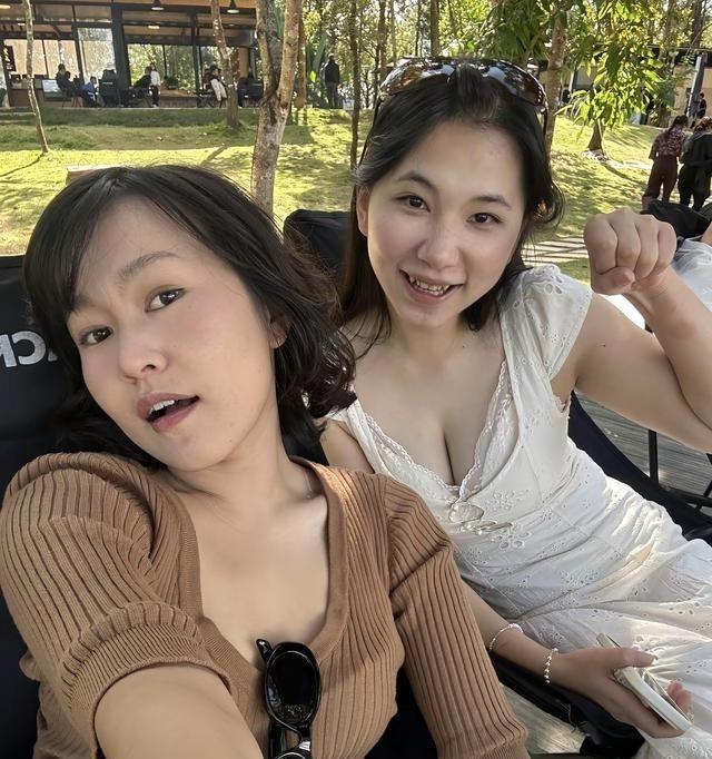 别怕现在苦，时间真能把你那些酸掉牙的经历变成甜的。五年前撕offer哭得要死，现