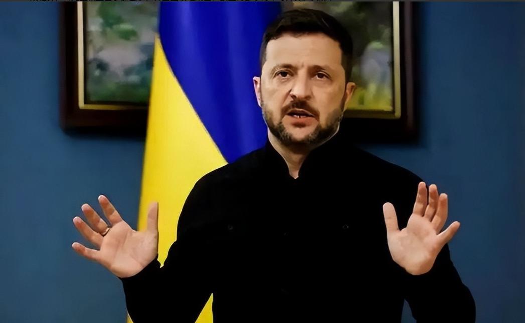 最逗的事儿发生了。

当年掀了我们桌子、抢走 45 亿美金的乌克兰，现在西装革履