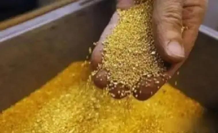 快讯！快讯！

德国汉堡的炼金术士亨尼格·布兰德突然宣布了，他用足足5000升人