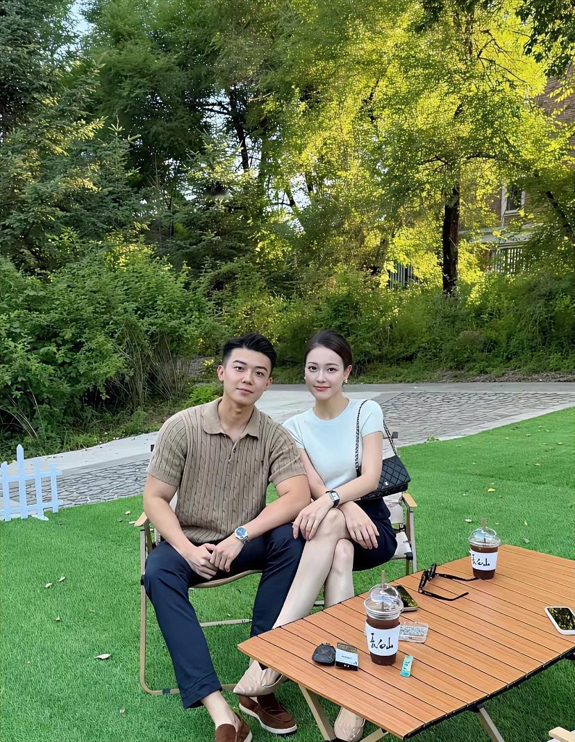一看就是刚结婚