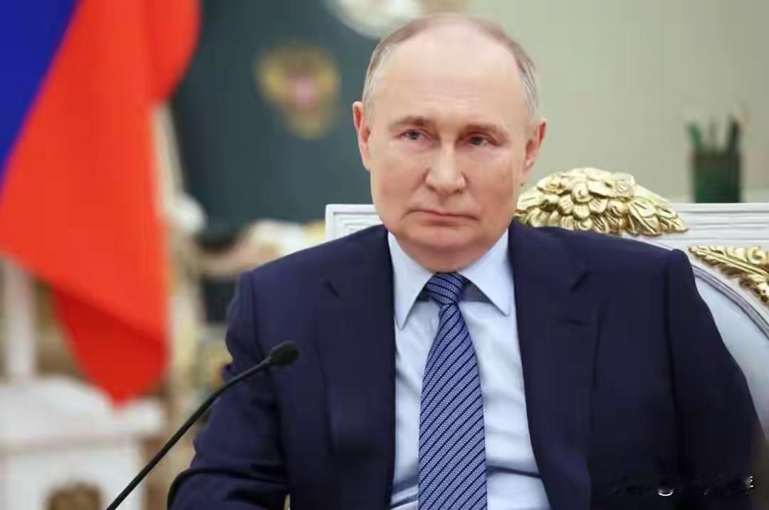 福建舰入列以后，俄国人羡慕嫉妒恨
对于中国海军福建舰入列，俄国人反应迅速。心态有