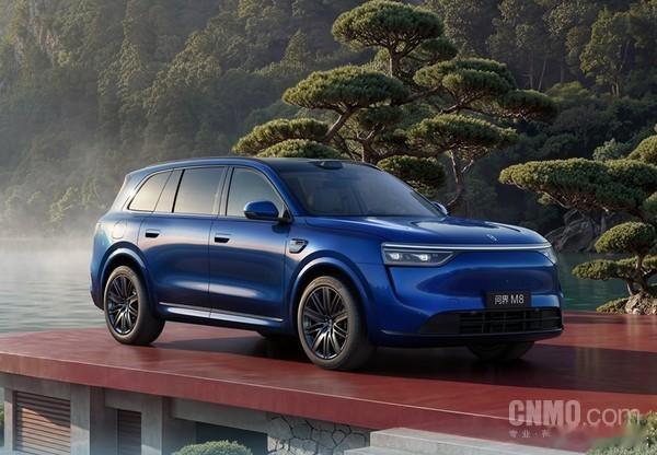 问界 M8 上市一周年，交付破 17 万台🔥拿下 40 万级 SUV 年度销量