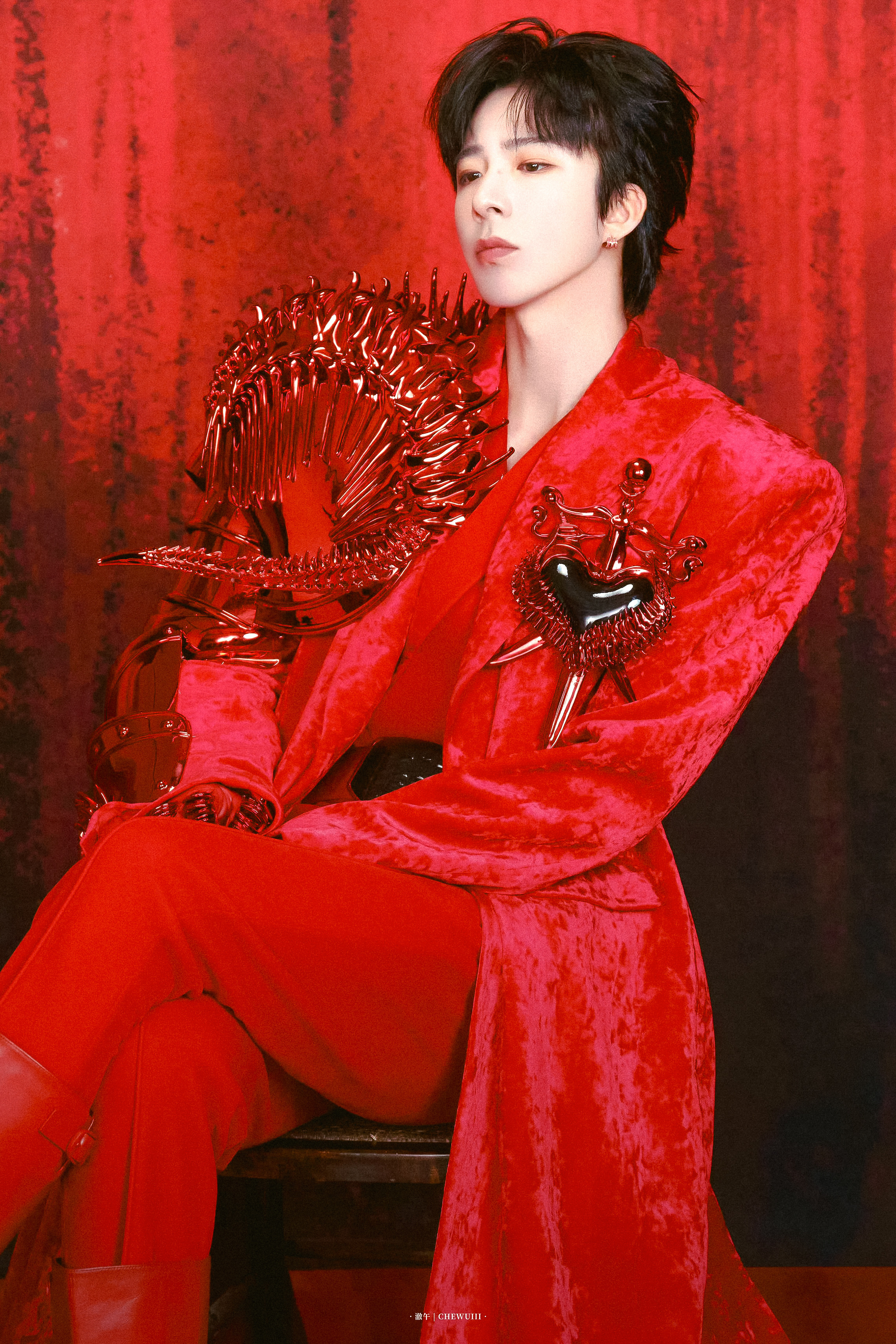 人生没有完美，遗憾也是一种风景。接受不完美的自己，接纳不圆满的生活，就是圆满。刘