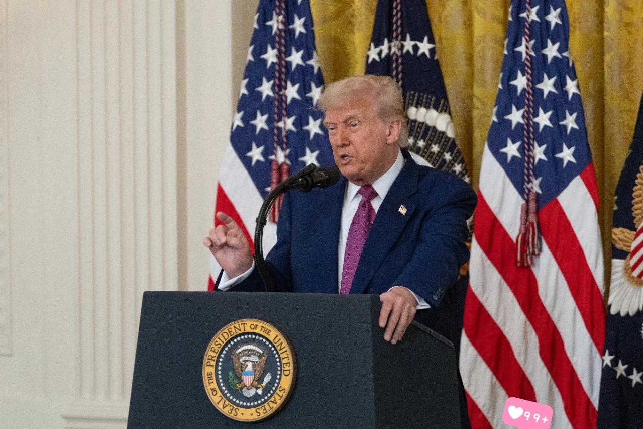 特朗普又宣布了
 
12月16日，美国总统特朗普签署公告，将此前受美方全面和部分