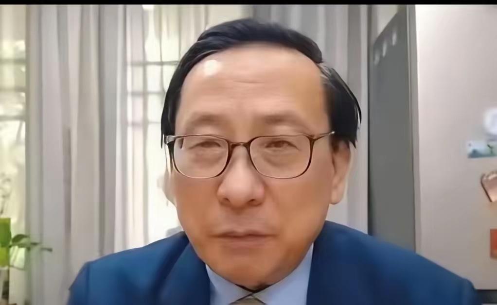 一篇262字原创微头条

高志凯一句点透藏在光鲜人群背后的私心，不少人听完心里五