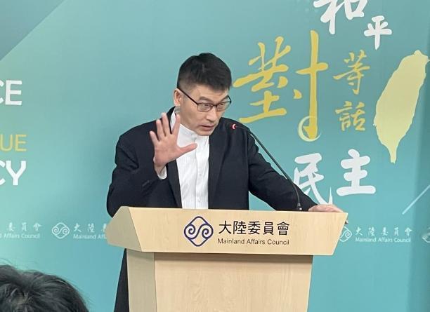 针对大陆新版《出境入境管理规定》，台湾地区陆委会副主委梁文杰8月13日表示，该法