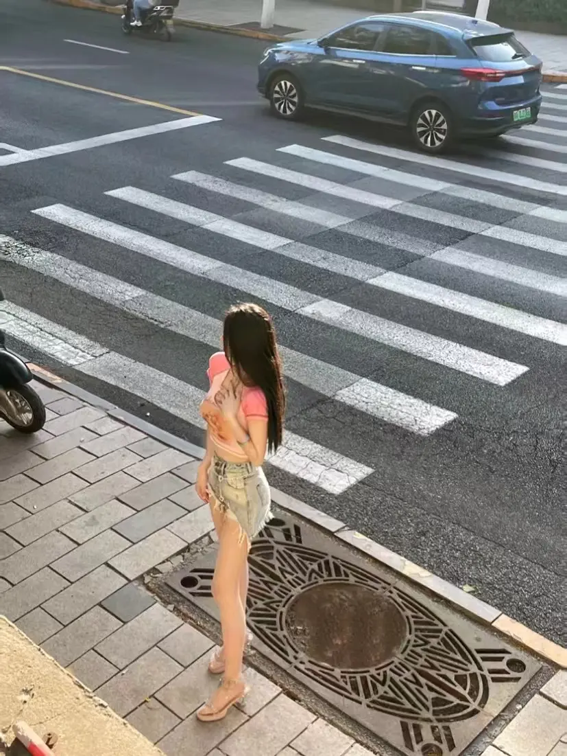 阳光正好。